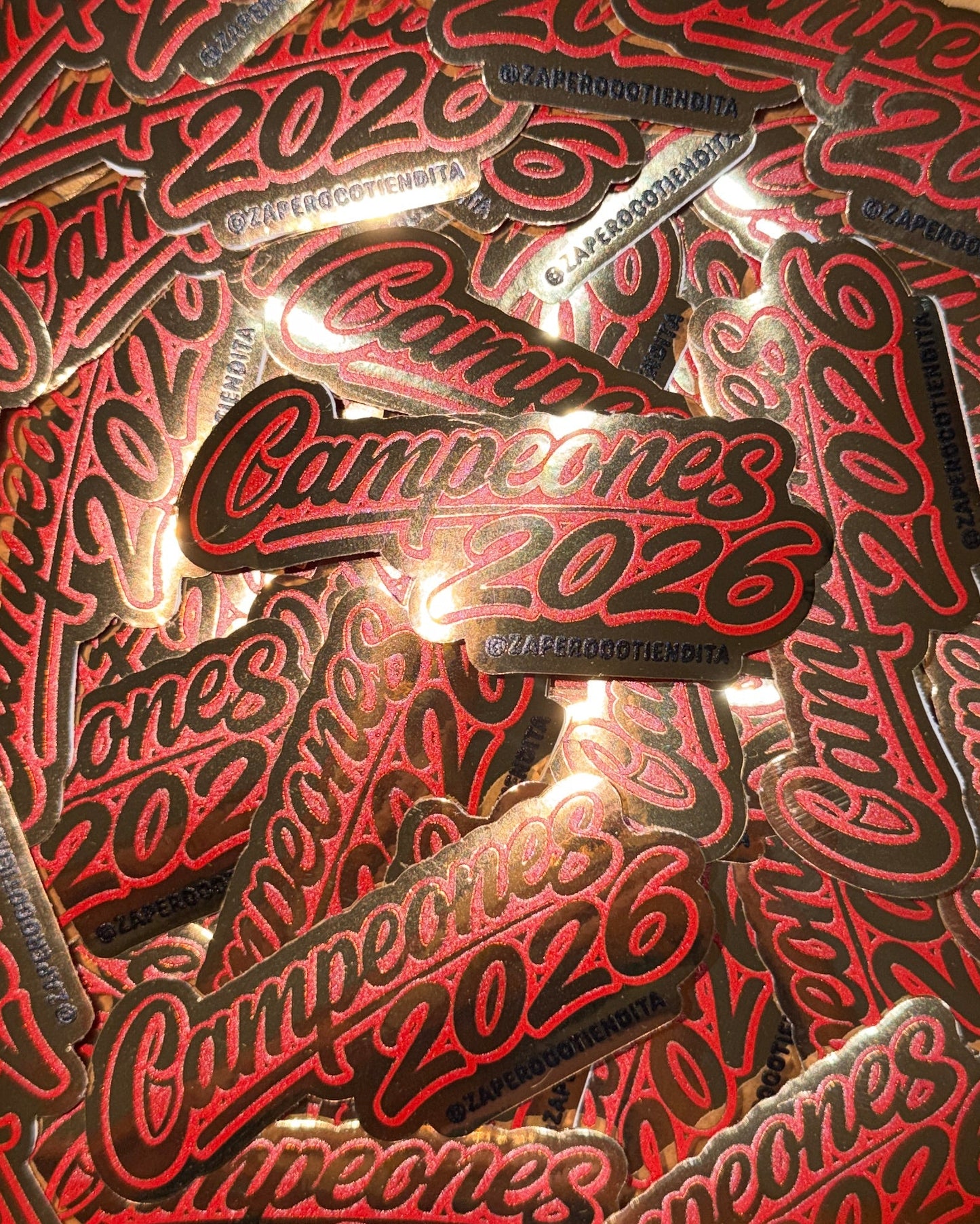 Sticker Campeones 2026 Dorado