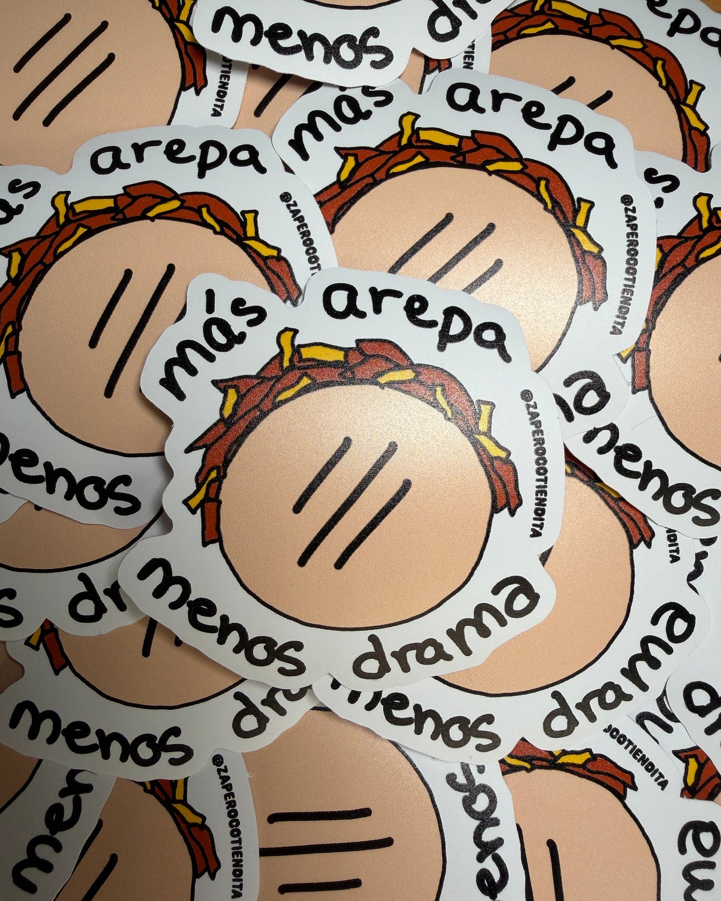 Sticker Más Arepa Menos Drama Pelua