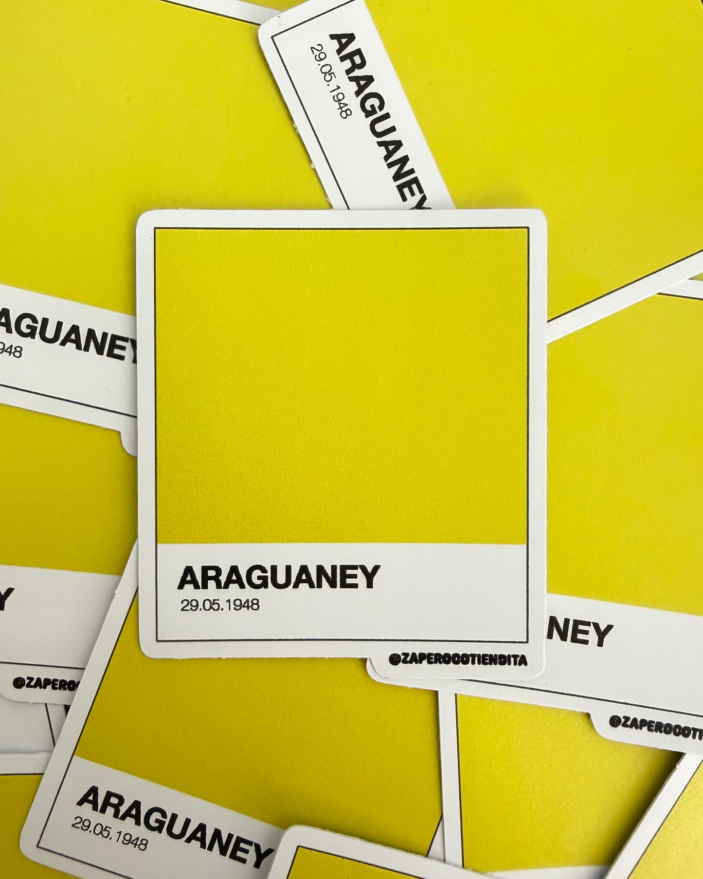 Sticker Pantone Araguaney
