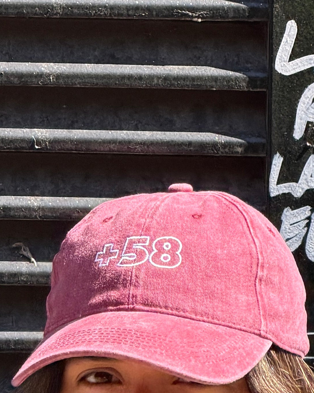 Gorra +58 Rojo (casi vinotinto🙂‍↕️)